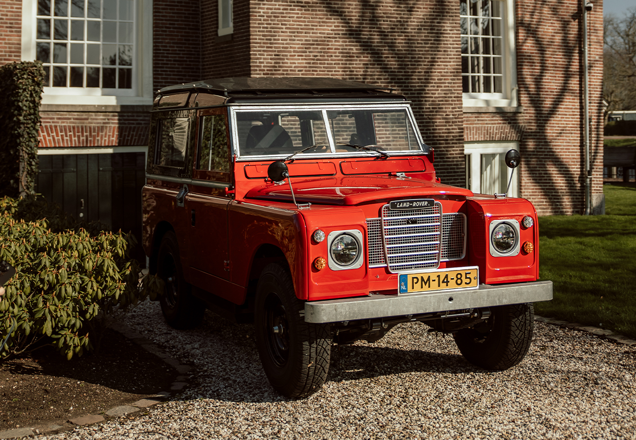 Electric Land Rover Series IIA - Everrati™ - Electrifying Icons